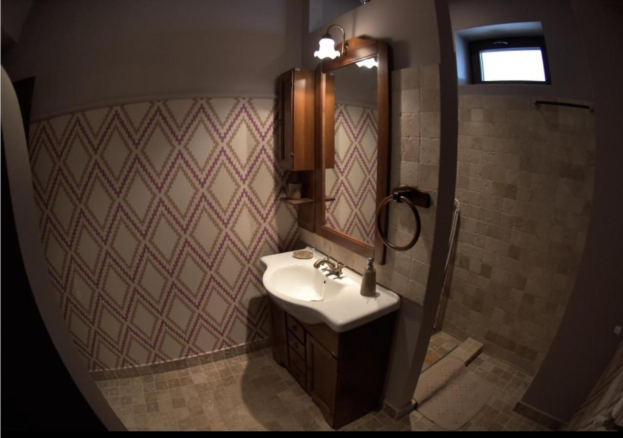 Lake Boutique Apartment Mamaia